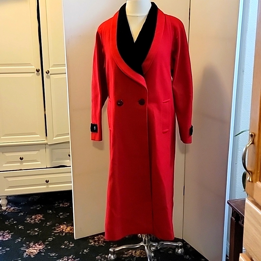 Vintage Red Wool Coat with Velvet Trim Size XL